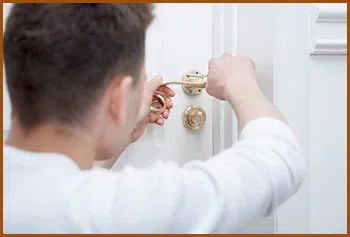 Interstate Locksmith Shop Santa Monica, CA 310-975-3526 Interstate Locksmith Shop Santa Monica, CA 310-975-3526 - 14-install-new-lock